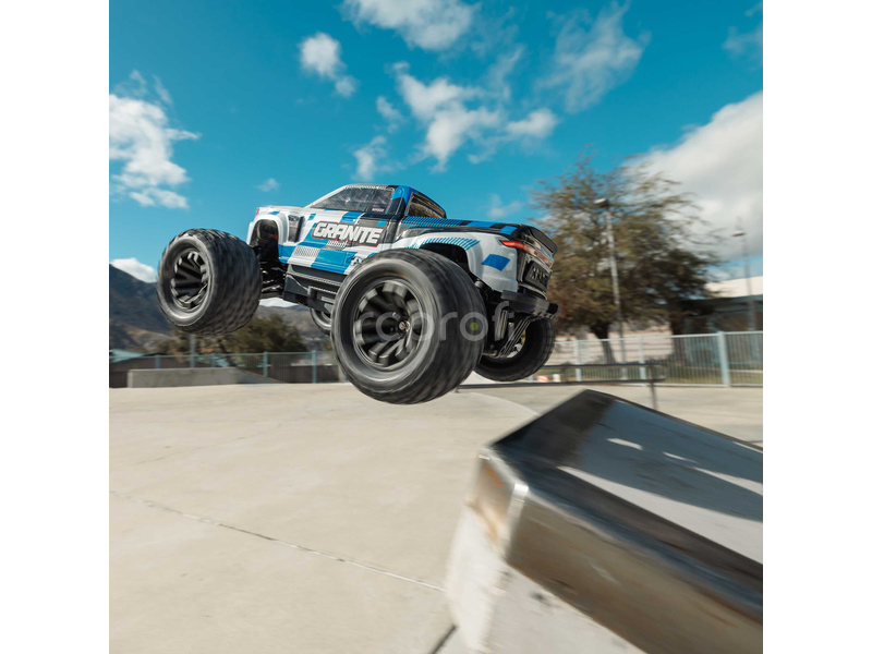 RC auto Arrma Granite Mega 665 1:10 4WD RTR, modrá