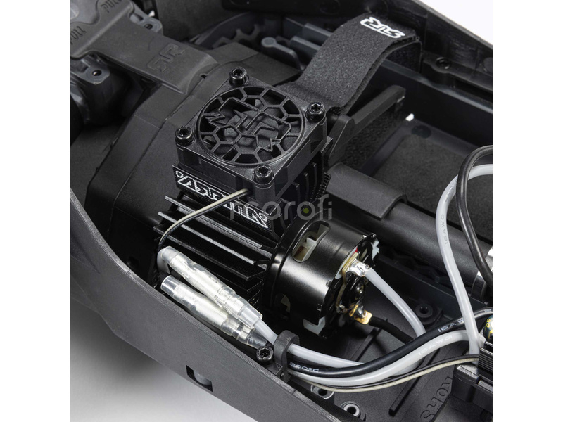 RC auto Arrma Typhon Mega 665 1:8 4WD RTR, modrá