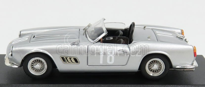 Art-model Ferrari 250 California Lwb Spider America Ch.1451 N 18 1:43, stříbrná