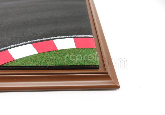 Atlantic Vetrina display box Diorama Base Pista - Racetrack Base - Lungh.lenght Cm 42.5 X Largh.width Cm 31.3 X Alt.height Cm 12.5 (altezza Interna Cm 11.3) 1:18 Plastový Displej