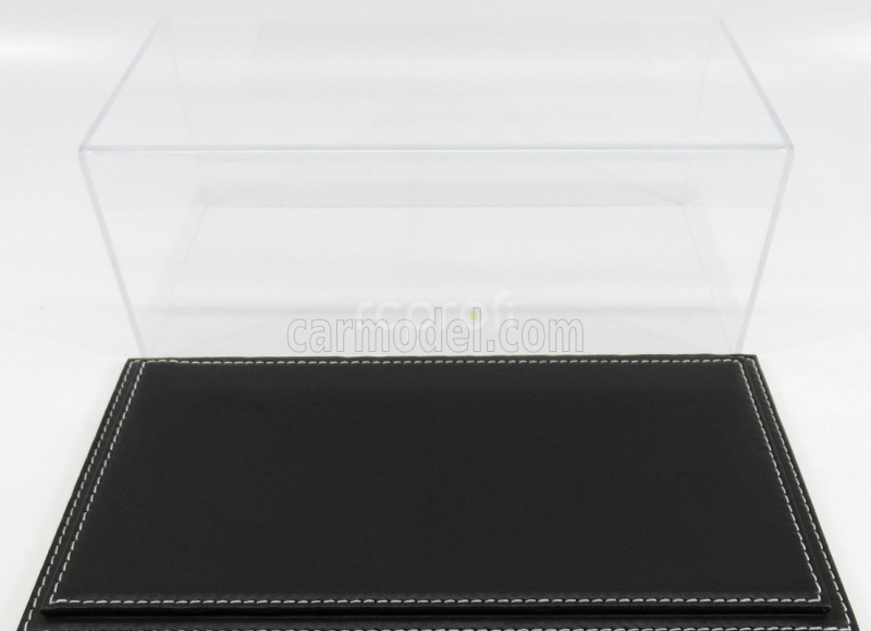 Atlantic Vetrina display box Maranello Base In Pelle Nera - Leather Base Black - Lungh.lenght Cm 32.5 X Largh.width Cm 16.5 X Alt.height Cm 12.5 (altezza Interna 11.5 Cm ) 1:18 Plastový Displej