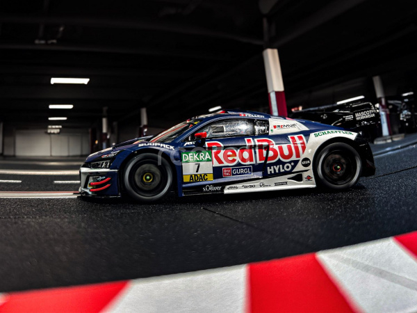 Auto Carrera EVO - 27801 Audi R8 LMS GT3
