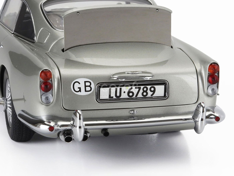 Autoart Aston martin Db5 1964 - 007 James Bond - Goldfinger - Missione Goldfinger With Weapons 1:18 Silver