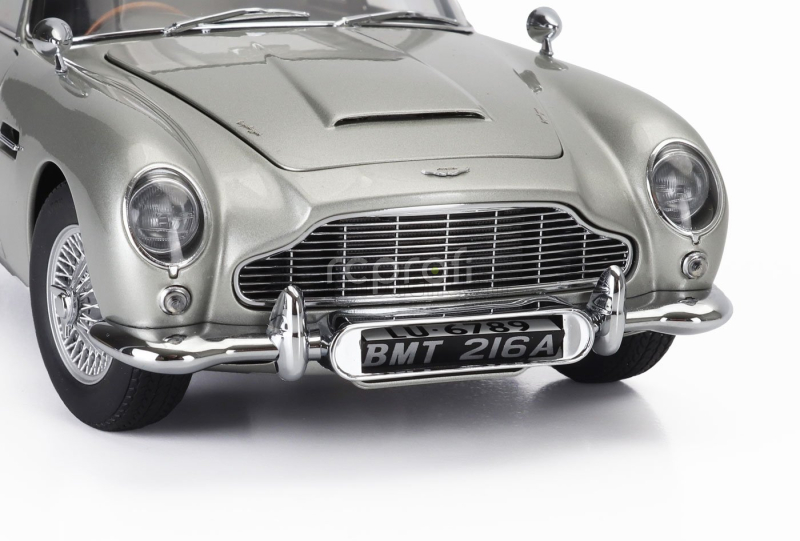 Autoart Aston martin Db5 1964 - 007 James Bond - Goldfinger - Missione Goldfinger With Weapons 1:18 Silver