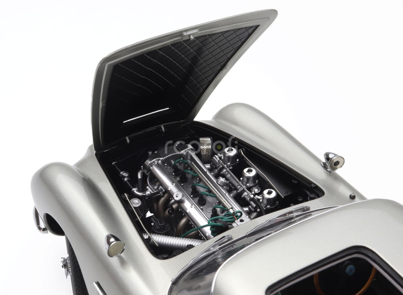 Autoart Aston martin Db5 1964 - 007 James Bond - Goldfinger - Missione Goldfinger With Weapons 1:18 Silver