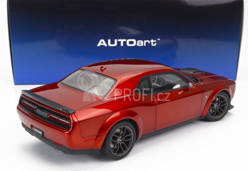 Autoart Dodge Challenger R/t Scat Pack Widebody 2022 1:18 Sinamonová Tyčinka Měděná