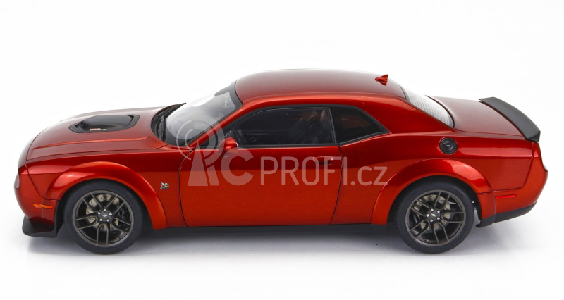 Autoart Dodge Challenger R/t Scat Pack Widebody 2022 1:18 Sinamonová Tyčinka Měděná