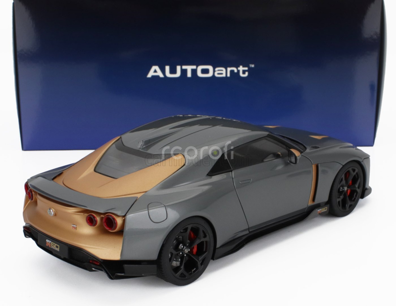 Autoart Nissan Gt-r50 By Italdesign Goodwood Version 2021 1:18 Liquid Kinetic Grey - Energetic Sigma Gold