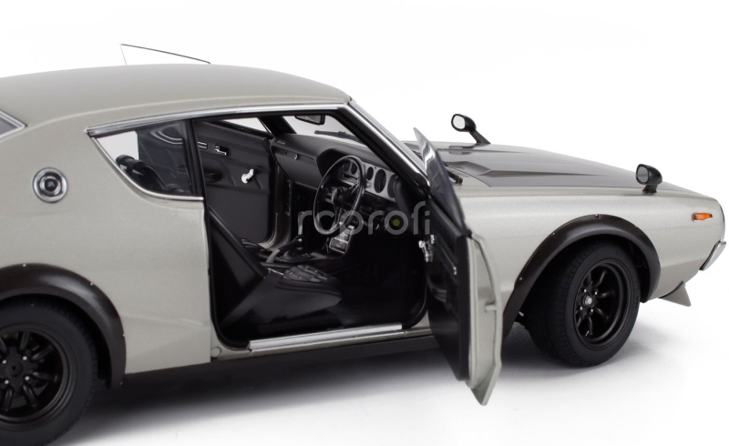 Autoart Nissan Skyline 2000 Gt-r (kpgc110) Tuned Version Coupe 1973 1:18 Stříbrná Černá