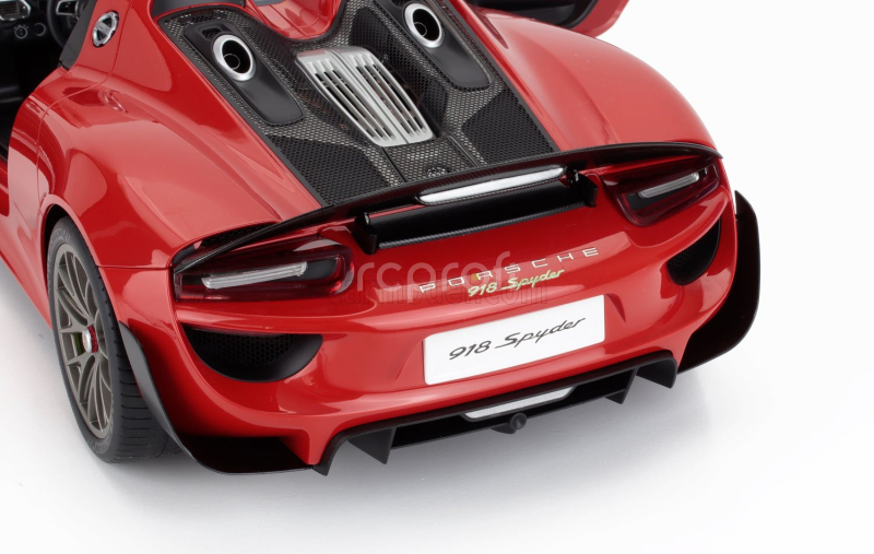 Autoart Porsche 918 Spyder Weissach Package 2013 1:12 Red