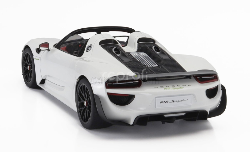 Autoart Porsche 918 Spyder Weissach Package 2013 1:18 Bílá