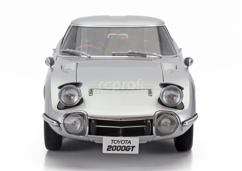 Autoart Toyota 2000gt 1967 1:18 Silver