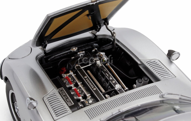 Autoart Toyota 2000gt 1967 1:18 Silver