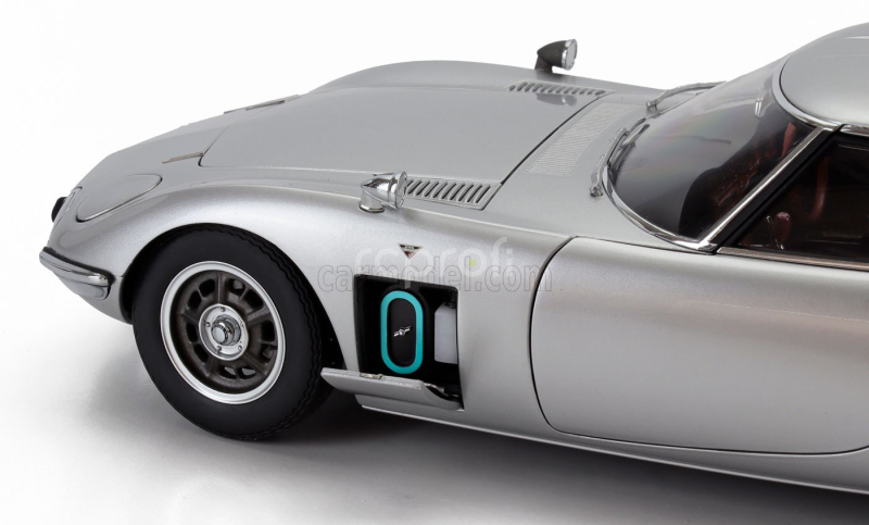 Autoart Toyota 2000gt 1967 1:18 Silver