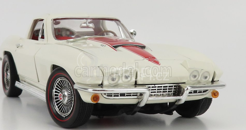 Autoworld Chevrolet Corvette 427 Coupe 1967 1:18 Bílá Červená