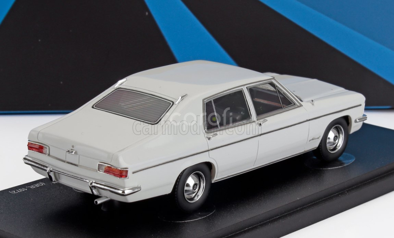 Avenue43 Opel Admiral B Hatchback Limousine Germany 1972 1:43 Bílá
