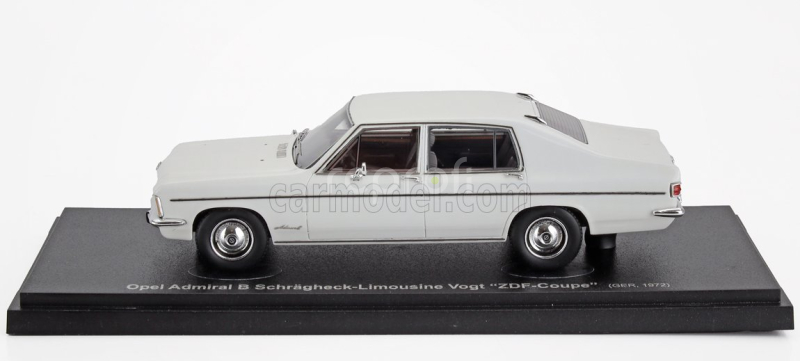 Avenue43 Opel Admiral B Hatchback Limousine Germany 1972 1:43 Bílá