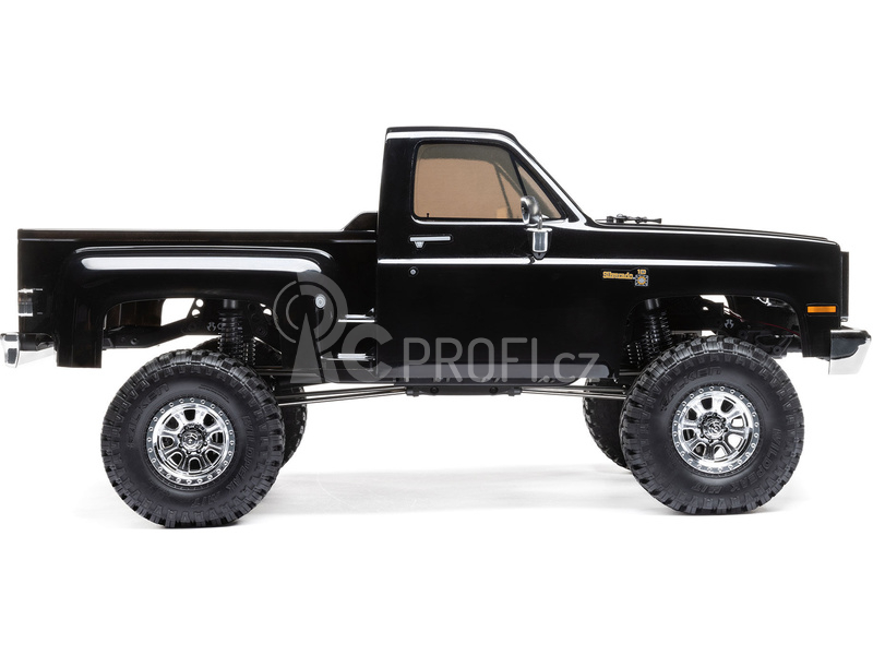 RC auto Axial SCX10 III Base Camp 1:10 4WD Chevy K10 1982 RTR, černá