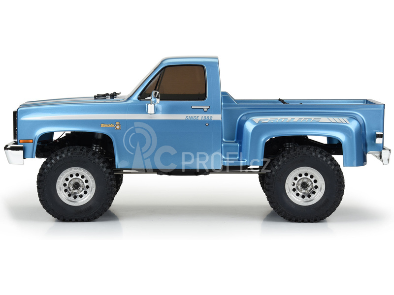 RC auto Axial SCX10 III Base Camp Chevrolet K10 1982 RTR