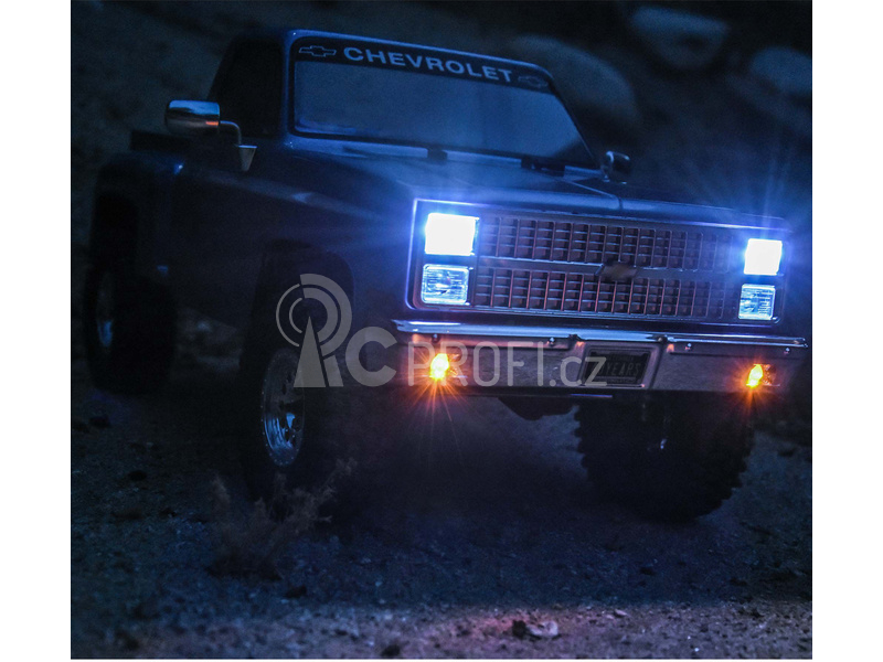 RC auto Axial SCX10 III Base Camp Chevrolet K10 1982 RTR