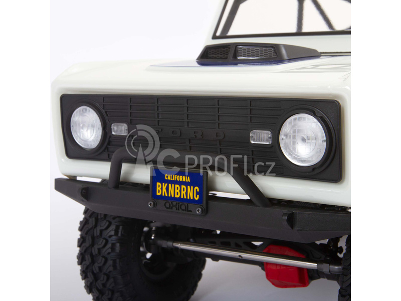 RC auto Axial SCX10 III Early Ford Bronco 4WD 1:10, bílá