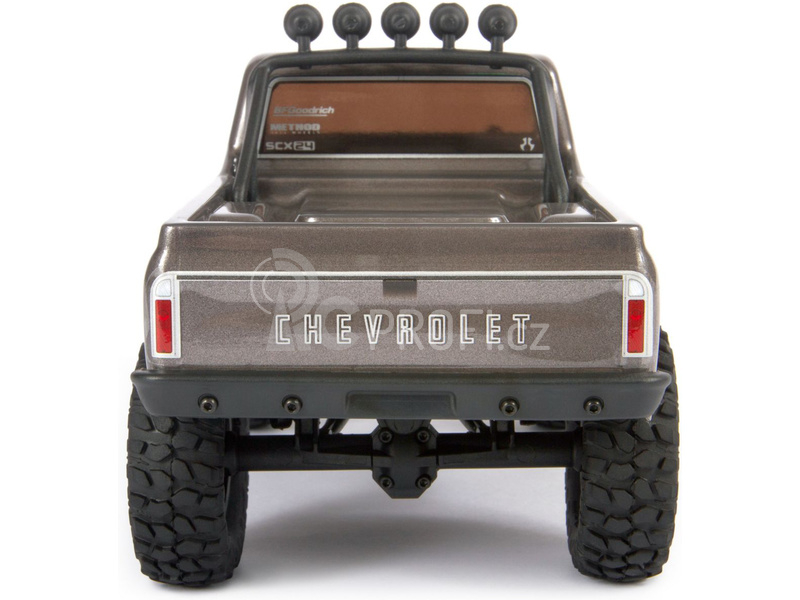 Axial SCX24 Chevrolet C10 1967 1:24 4WD RTR stříbrný