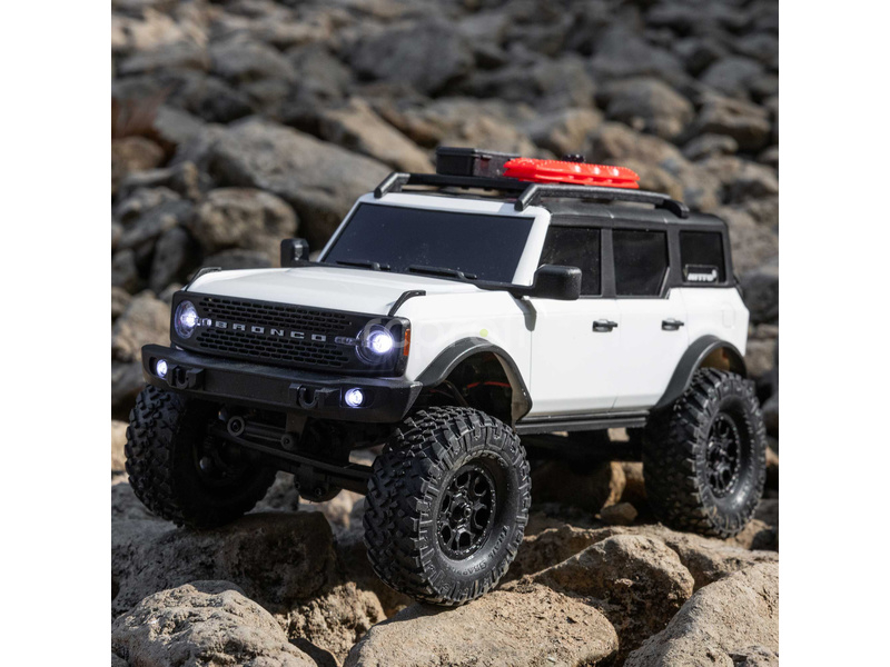 RC auto Axial SCX24 Ford Bronco 2021 1:24 4WD RTR, bílá