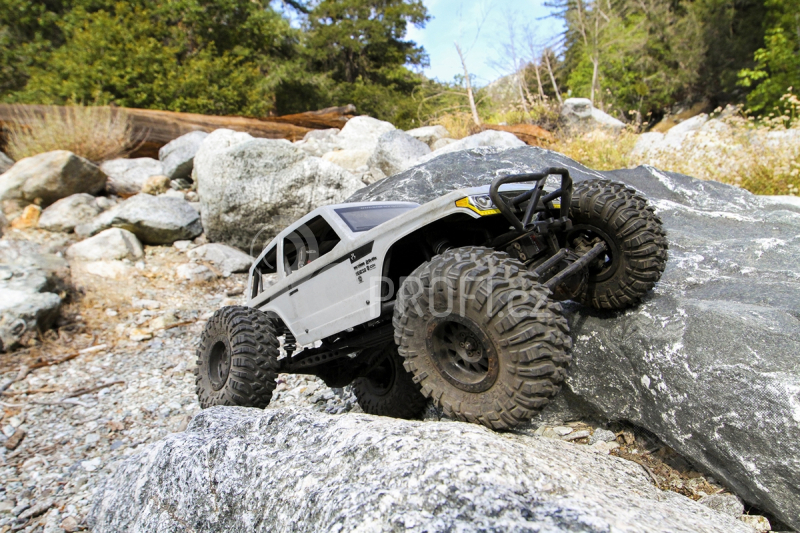 RC auto Axial Wraith Spawn Rock Racer