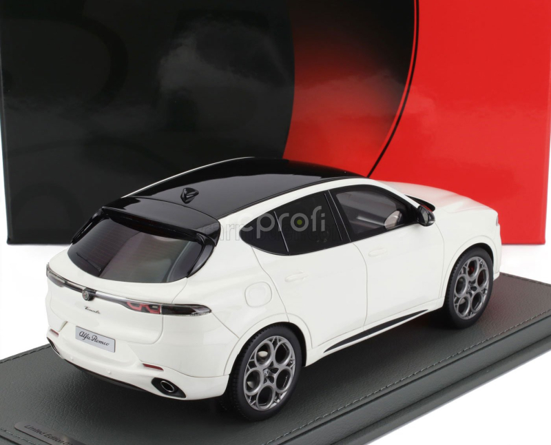 Bbr-models Alfa romeo Tonale Tributo Black Roof 2023 - Con Vetrina - With Showcase 1:18 Bianco Alfa - Bílá Černá