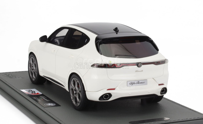 Bbr-models Alfa romeo Tonale Tributo Black Roof 2023 - Con Vetrina - With Showcase 1:18 Bianco Alfa - Bílá Černá