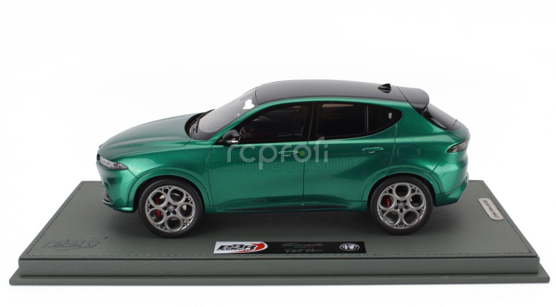 Bbr-models Alfa romeo Tonale Tributo Black Roof 2023 - Con Vetrina - With Showcase 1:18 Verde Montreal - Green Met