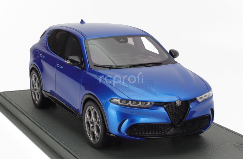 Bbr-models Alfa romeo Tonale Veloce Plug-in Hybrid 2023 - Con Vetrina - With Showcase 1:18 Blu Misano - Blue Met