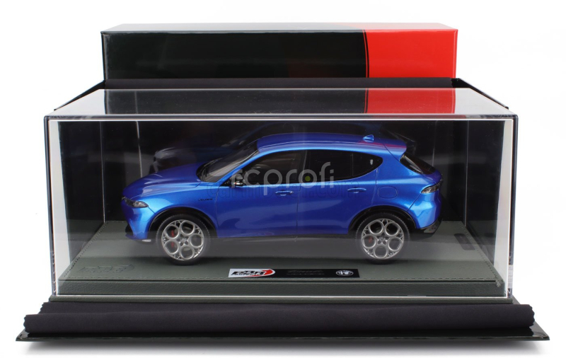 Bbr-models Alfa romeo Tonale Veloce Plug-in Hybrid 2023 - Con Vetrina - With Showcase 1:18 Blu Misano - Blue Met