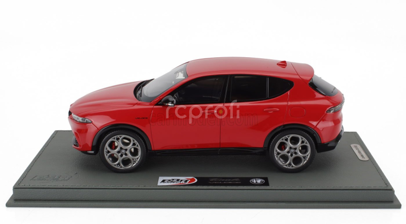 Bbr-models Alfa romeo Tonale Veloce Plug-in Hybrid 2023 - Con Vetrina - With Showcase 1:18 Rosso Alfa - Červená