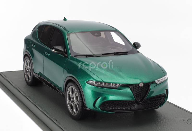 Bbr-models Alfa romeo Tonale Veloce Plug-in Hybrid 2023 - Con Vetrina - With Showcase 1:18 Verde Montreal - Green Met