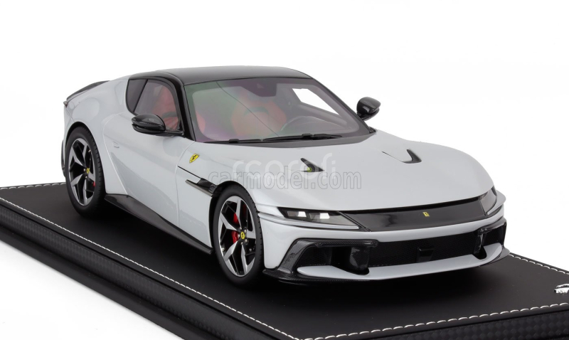 Bbr-models Ferrari 12cilindri Coupe V12 830cv 2024 - Con Vetrina - With Showcase 1:18 Bianco Artico - Bílá Met