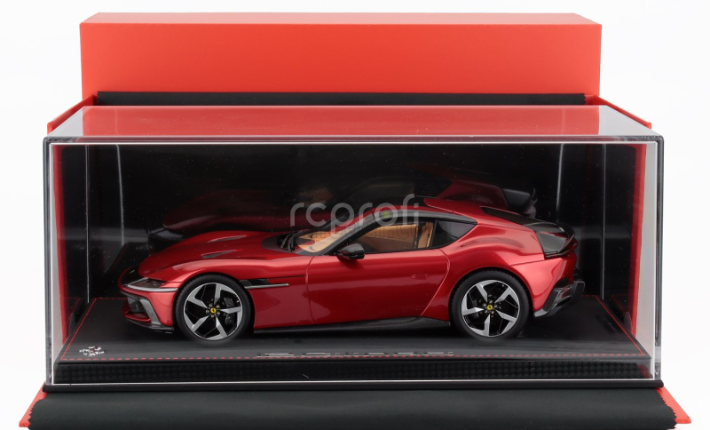 Bbr-models Ferrari 12cilindri V12 830cv Panoramic Roof 2024 - Con Vetrina - With Showcase 1:18 Rosso Fuoco - Červená S Černou