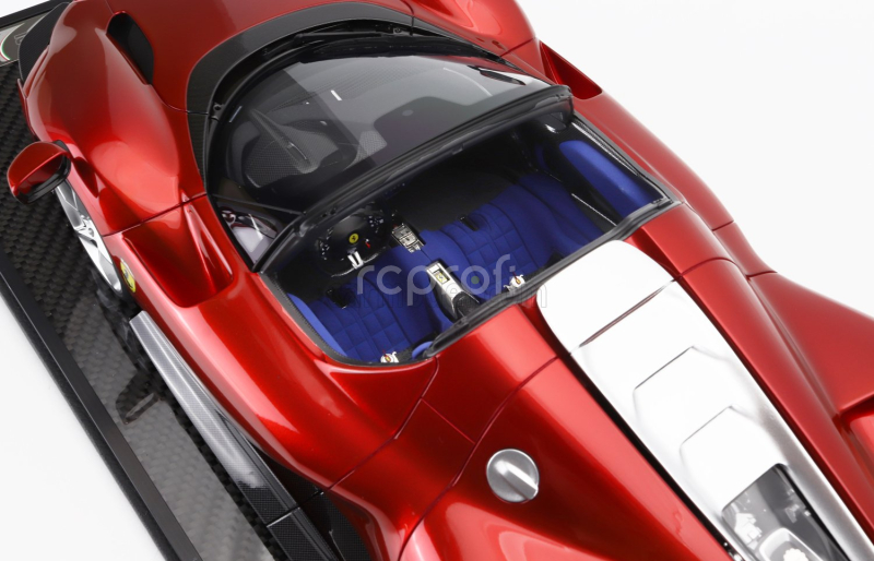 Bbr-models Ferrari Daytona Sp3 Serie Icona Open Roof 2022 - Con Vetrina - With Showcase 1:12 Rosso Magma - Červený Met