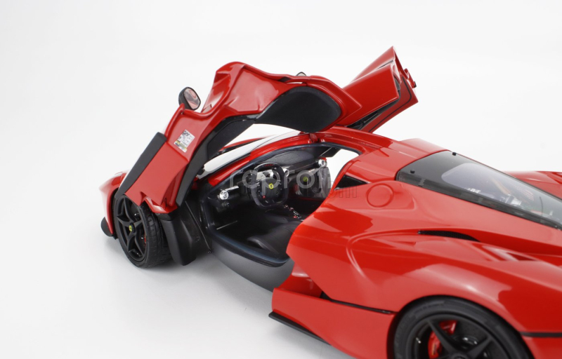 Bbr-models Ferrari Laferrari 2013 - Black Rims 1:18 Rosso Corsa Červená