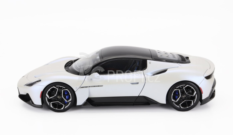 Bbr-models Maserati Mc20 Gloss Black Roof 2020 1:18 Bianco Audace - Bílá