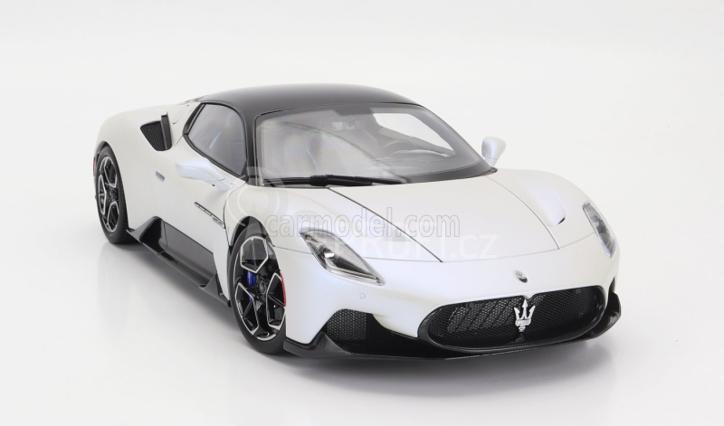 Bbr-models Maserati Mc20 Gloss Black Roof 2020 1:18 Bianco Audace - Bílá