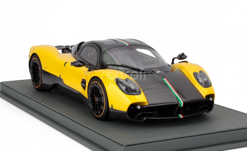 Bbr-models Pagani Utopia 2022 - Con Vetrina - With Showcase 1:18 Giallo Ginevra - Yello Carbon