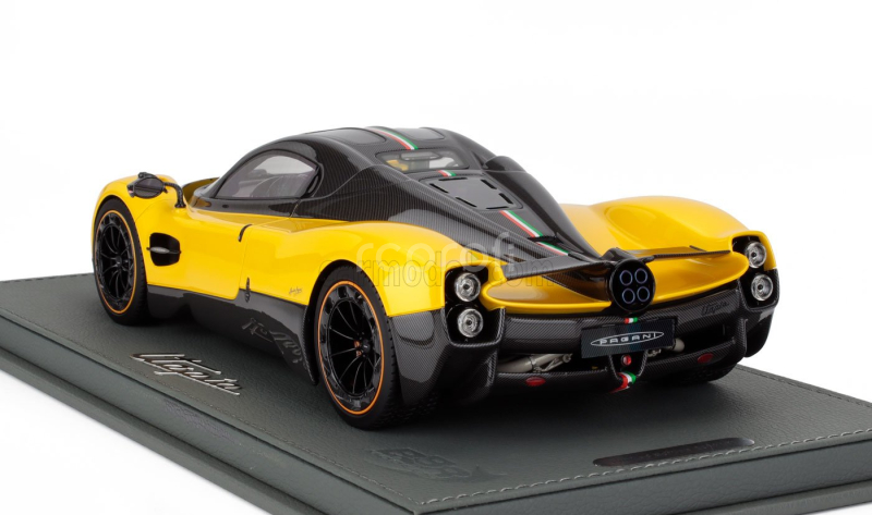 Bbr-models Pagani Utopia 2022 - Con Vetrina - With Showcase 1:18 Giallo Ginevra - Yello Carbon