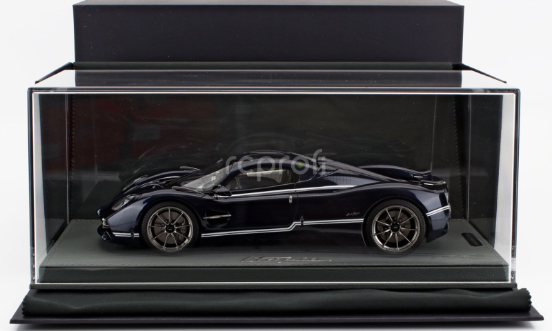 Bbr-models Pagani Utopia 2022 - Con Vetrina - With Showcase 1:18 Modrá Půlnoční Lesklá