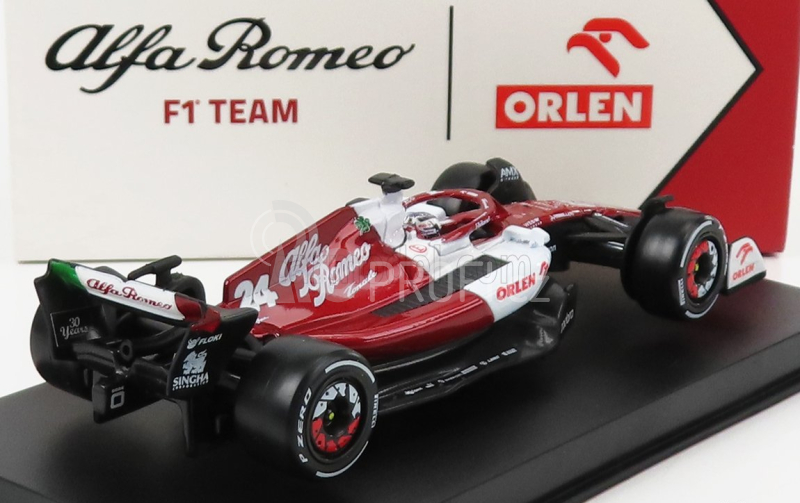 Bburago Alfa romeo F1 C42 Team Orlen Racing N 24 1:43, červená