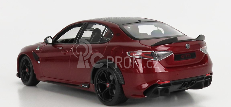 Bburago Alfa romeo Giulia Gta 2020 1:18 Rosso Alfa Met - Tmavě Červená Met