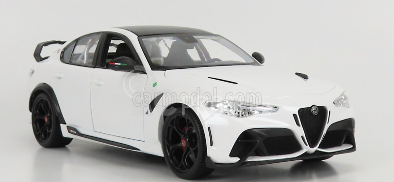 Bburago Alfa romeo Giulia Gtam 2020 1:18 Bianco Trofeo - Bílá