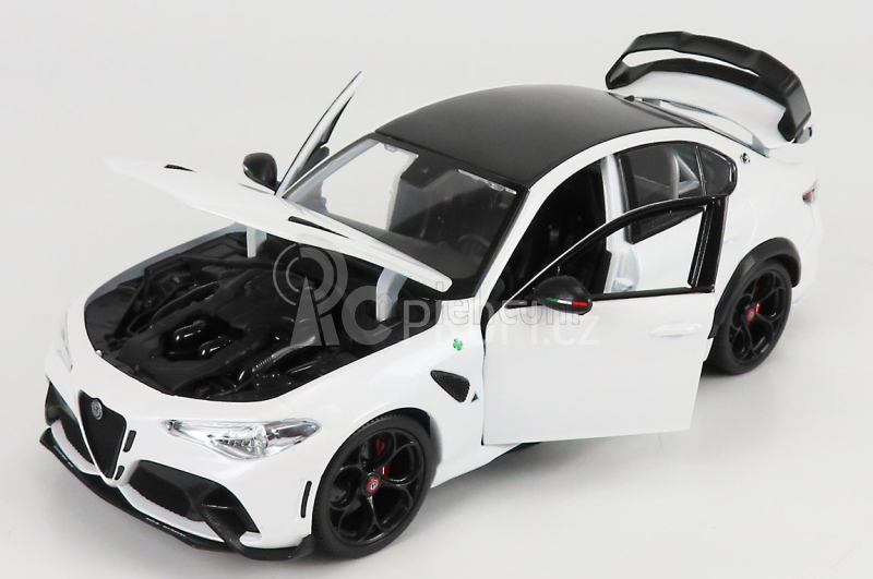 Bburago Alfa romeo Giulia Gtam 2020 1:18 Bianco Trofeo - Bílá