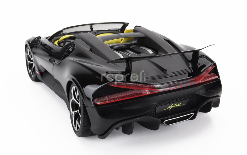 Bburago Bugatti W16 Mistral 2023 1:18 Black