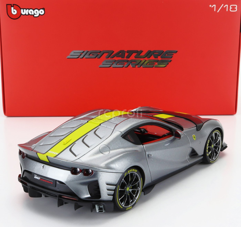 Bburago Ferrari 812 Competizione 2021 1:18 Grigio Coburn Žlutá - Grey Met